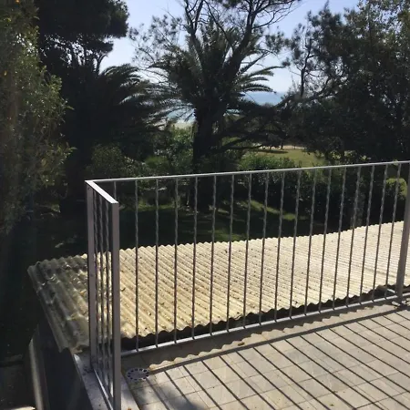 度假居 Costa Rei Fronte Mare *